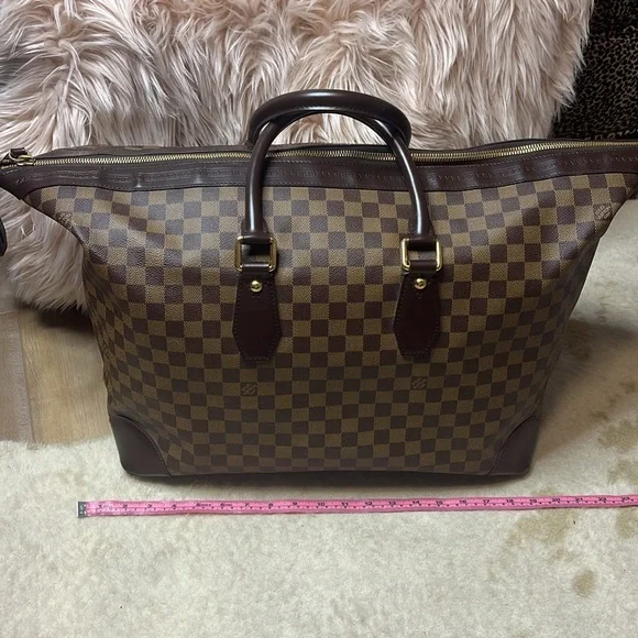 LOUIS VUITTON DAMIER EBENE TRAVELLER BAG - Picture 2 of 12